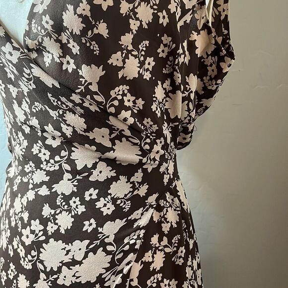 ELLEN Tracy brown and tan floral print wrap dress lined fabric belt tie size 6 - Picture 3 of 10
